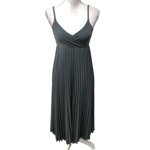 Athleta Pleated Fit And Flare Dress Womens Small Green Midi Stretch Beachy Party